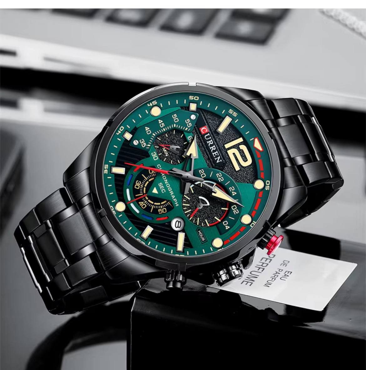 đMontre CURREN â LâĂ©lĂ©gance masculine Ă lâĂ©tat pur